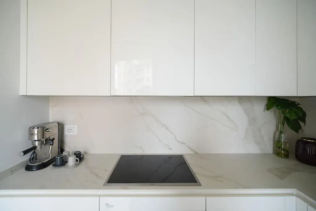 Isola 10 Apartment Milan