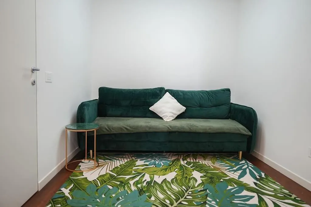 Isola 10 Apartment Milan